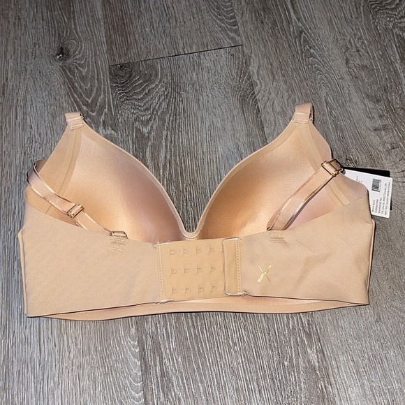 New nwt Knix wing woman bra warm sand size 6 contour bra - Picture 4 of 5